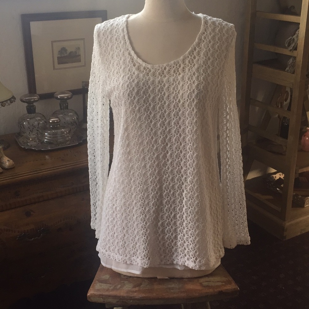Gorgeous white crochet top with attached camisole